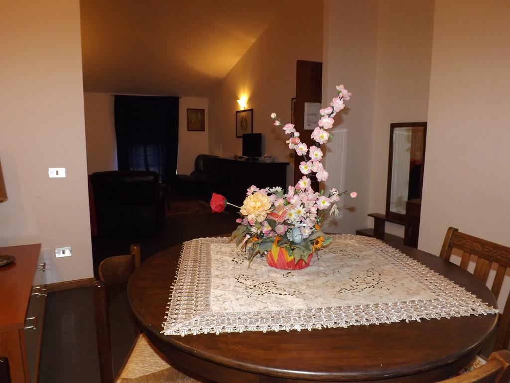 蒙特卡蒂尼泰尔梅蒙特卡蒂尼假日旅馆公寓 客房 照片
